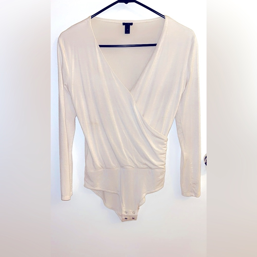 J.Crew Long Sleeve cream, V-neck Bodysuit Size XS blouse T-shirt